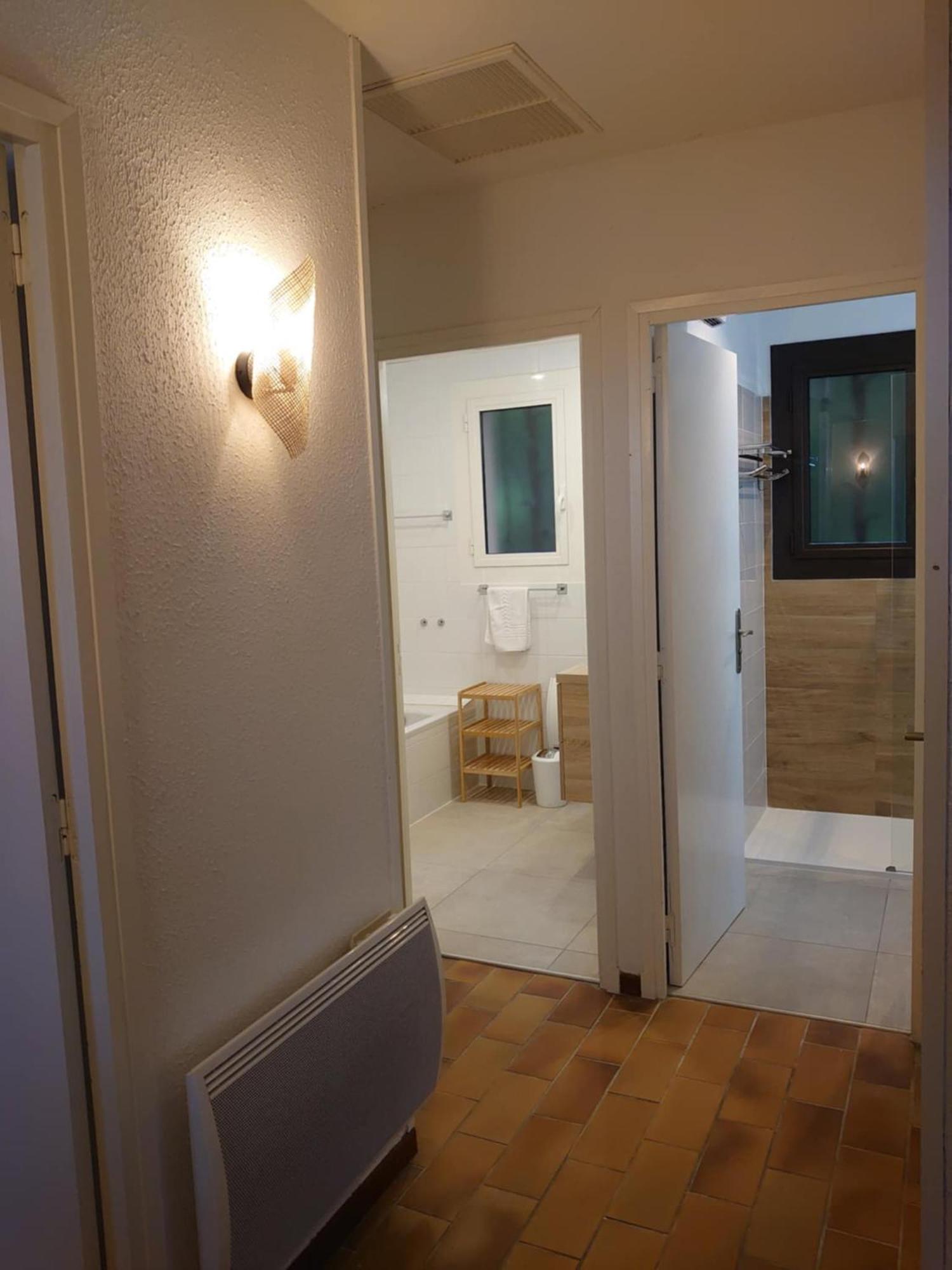 Villa 6amb38 Avec Terrasse Dans Avec Piscine Commune